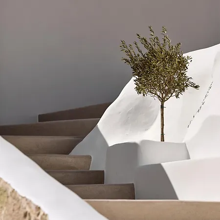 Aethera Milos Tripiti