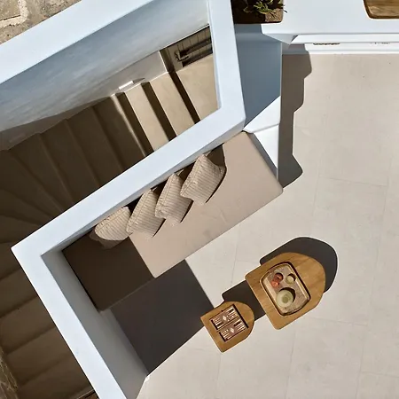 Aethera Milos * Tripiti