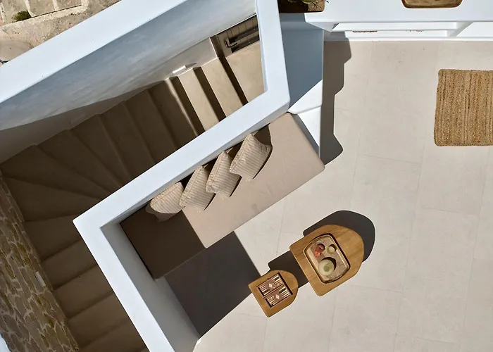 Aethera Milos * Tripití