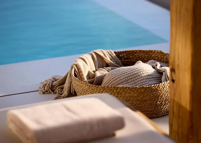 Aethera Milos Trypití